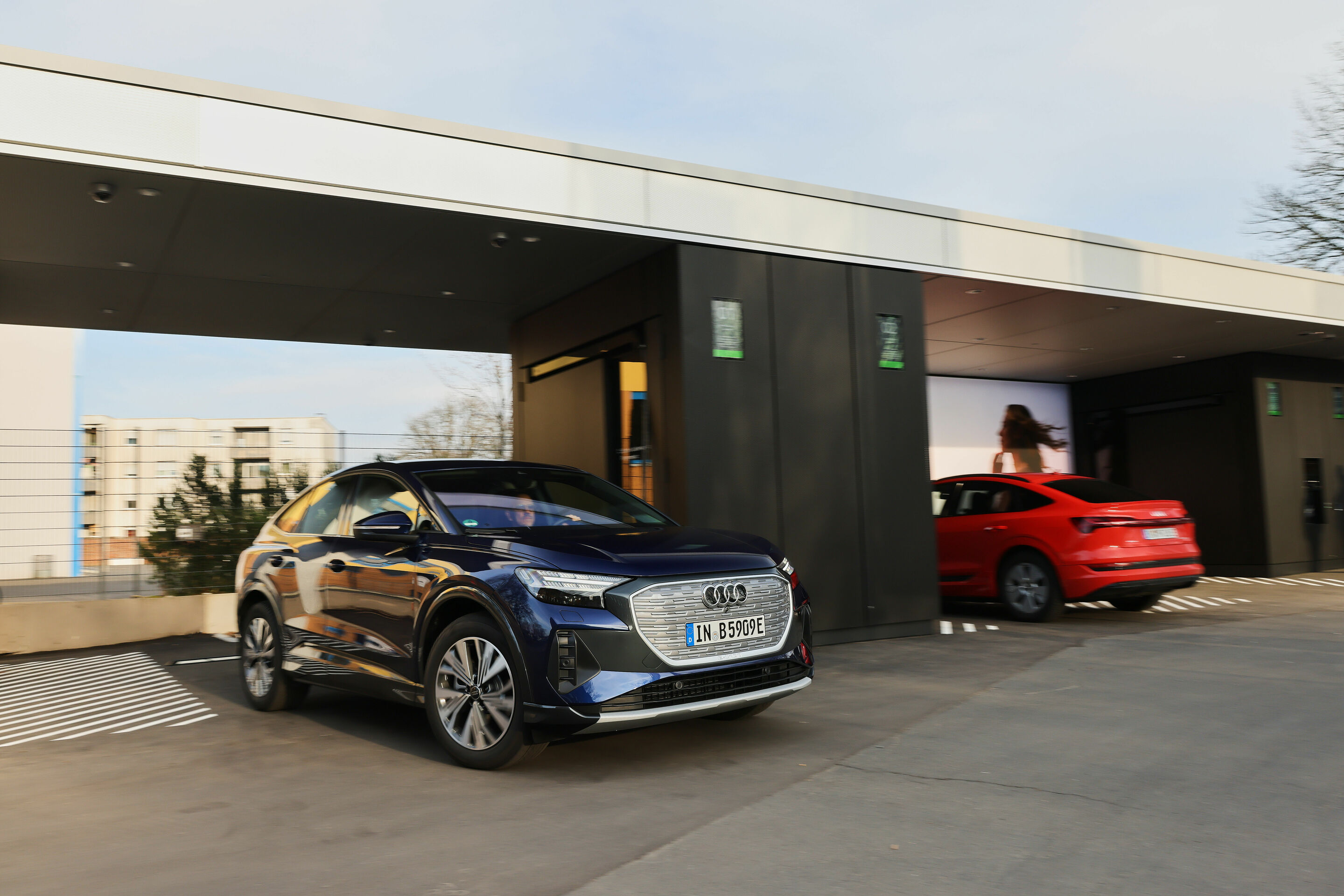 Audi charging hub Frankfurt - The intermediate storage unit gives the four charging points an energy capacity of around 1.05 megawatt hours.