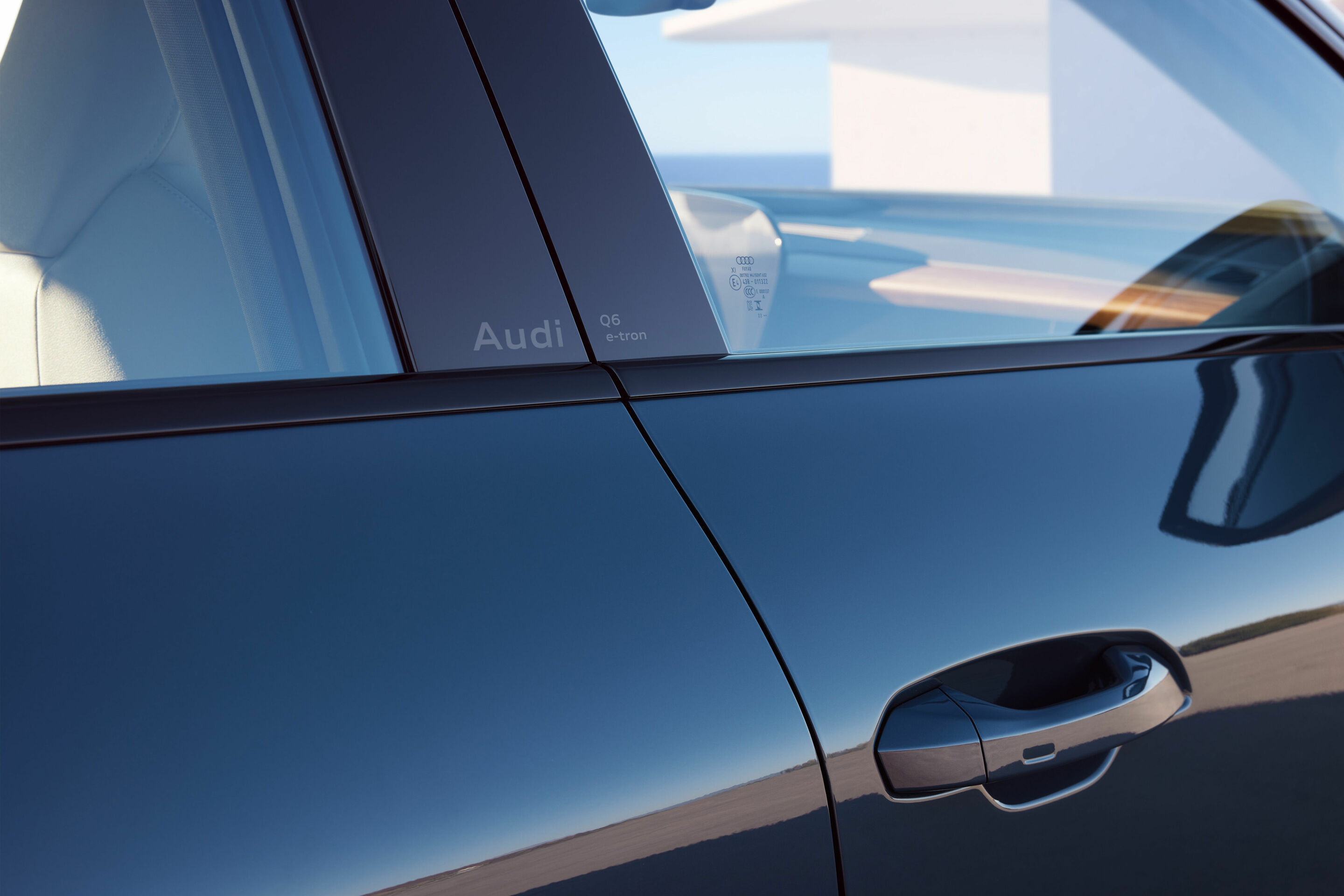Audi Q6 e-tron performance - The Audi Q6 e-tron performance has a particularly efficient rear-wheel drive.