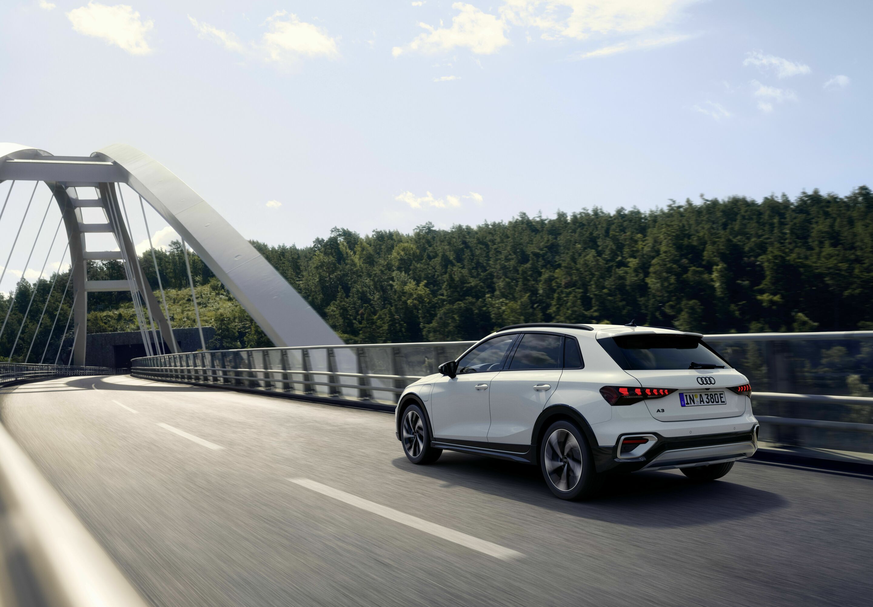 Audi A3 allstreet TFSI e - Dynamic photo, 
Colour: Glacier white metallic