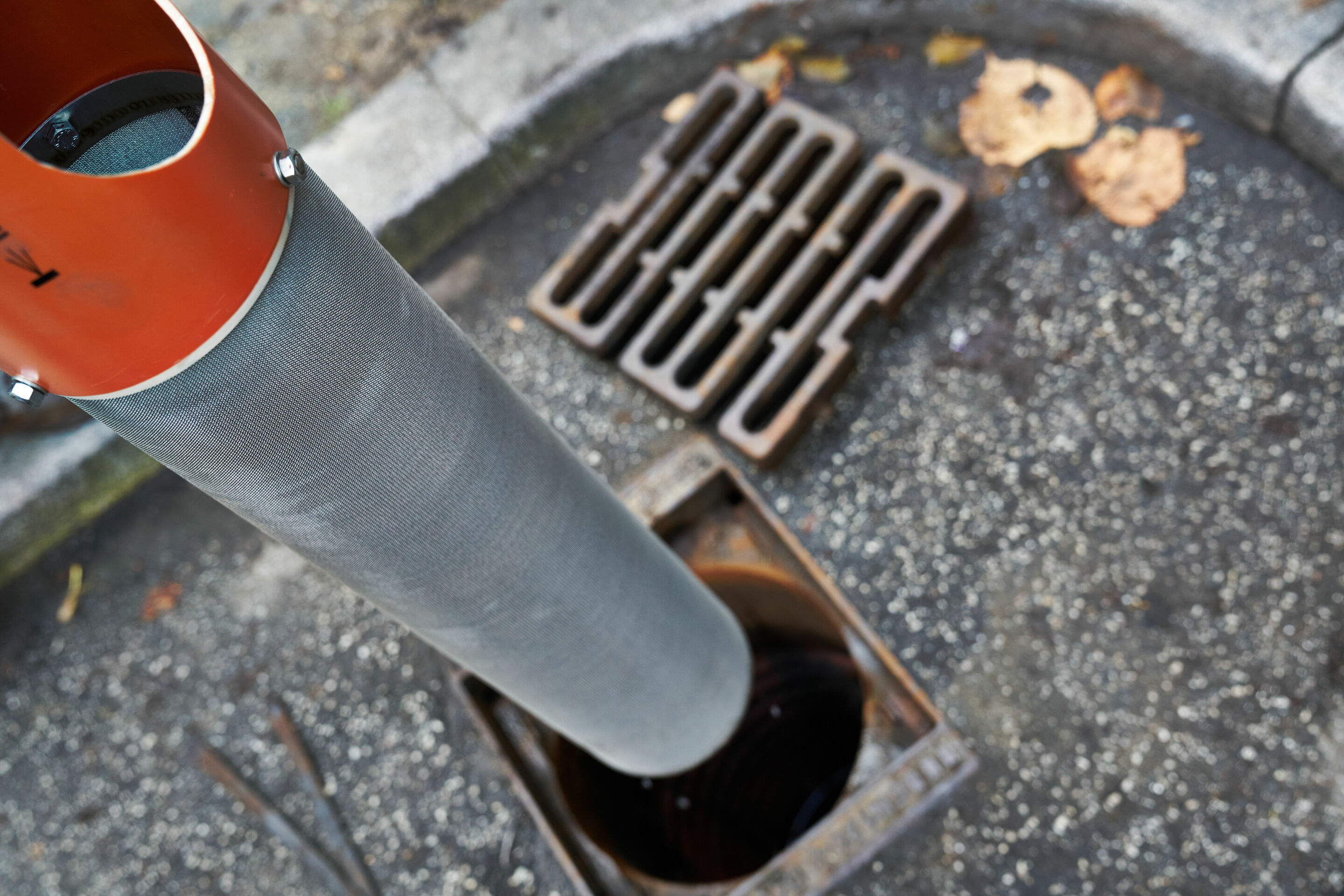 Against microplastics in wastewater - The advanced URBANFILTER from the TU Berlin funding project, supported by the Audi Environmental Foundation and project partner BAIONYX, is designed to capture tire particles that are washed into Copenhagen’s sewer...