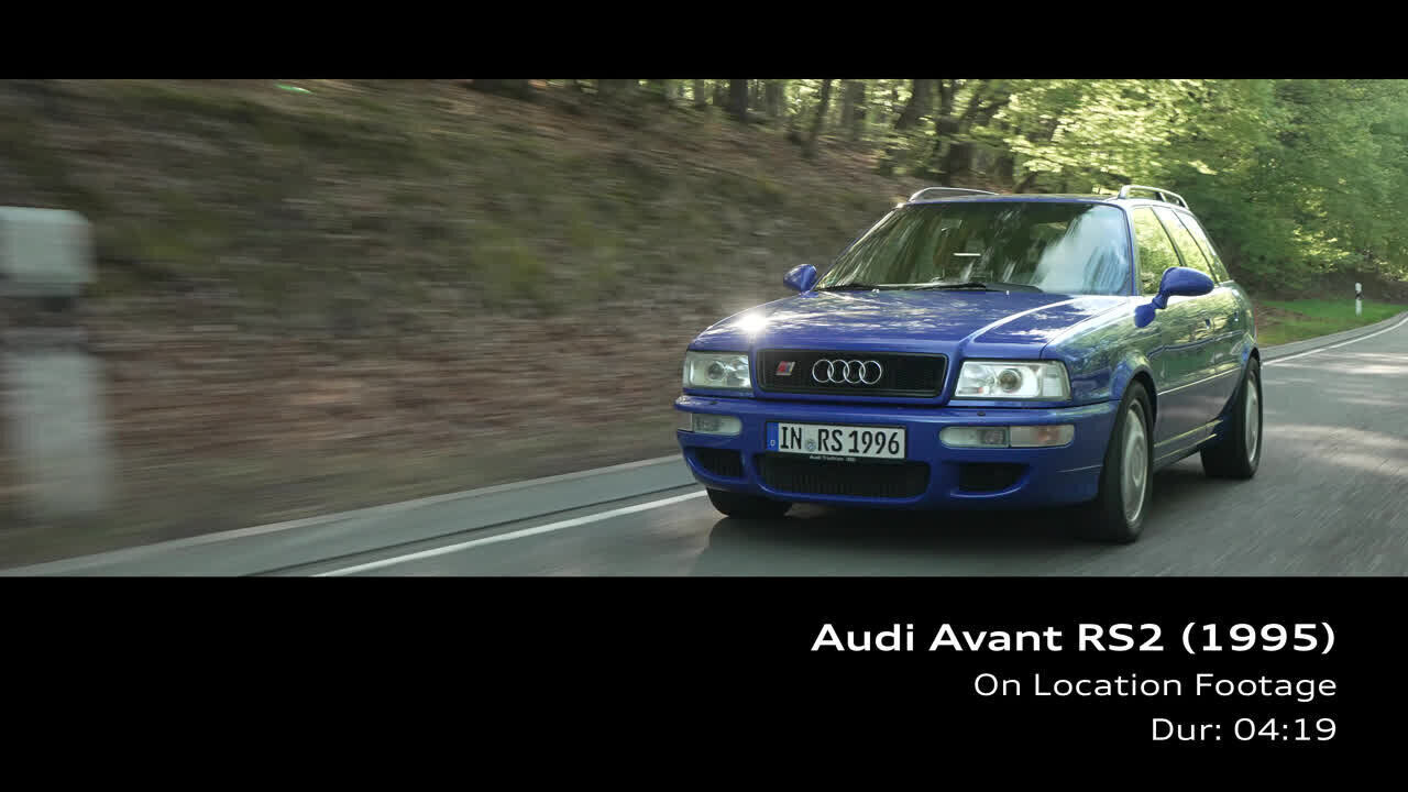 Audi Avant RS2 (1995) Nogaro blue – Footage (on location)